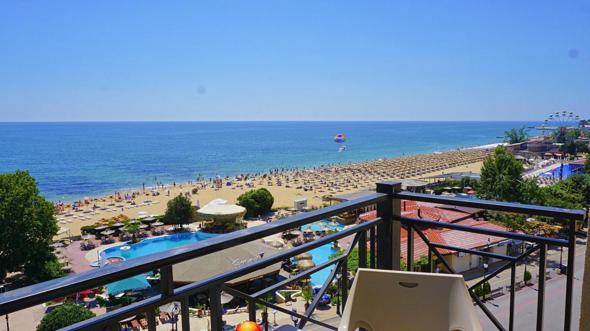 Apartments Sirena First Line - Апартаменти Сирена На Първа Линия Golden Sands Esterno foto