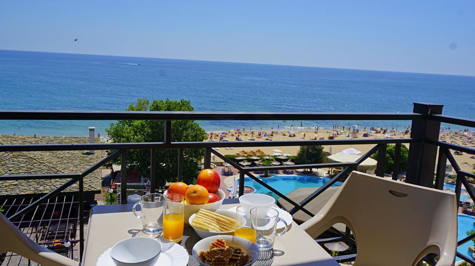 Apartments Sirena First Line - Апартаменти Сирена На Първа Линия Golden Sands Esterno foto
