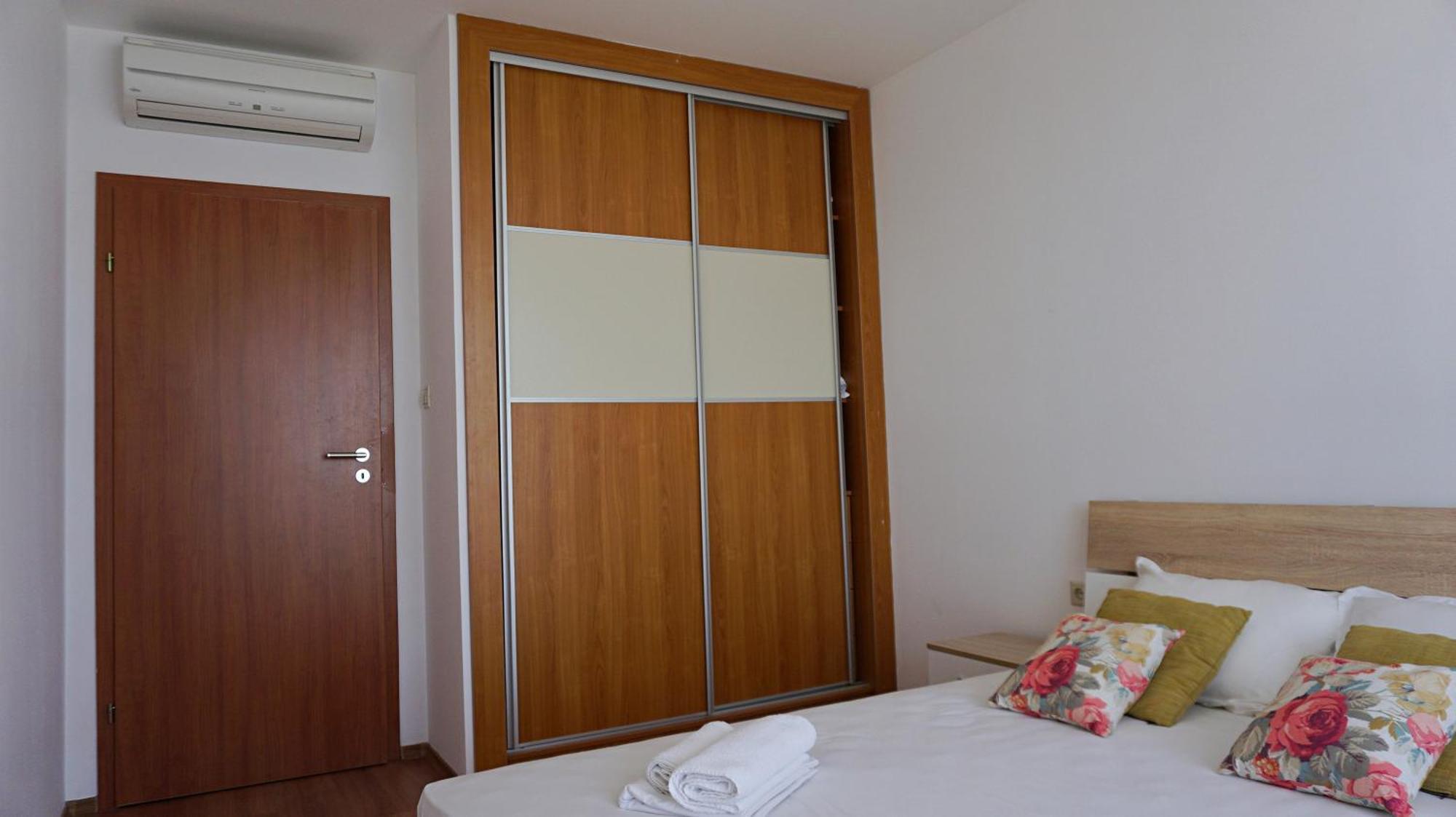 Apartments Sirena First Line - Апартаменти Сирена На Първа Линия Golden Sands Esterno foto