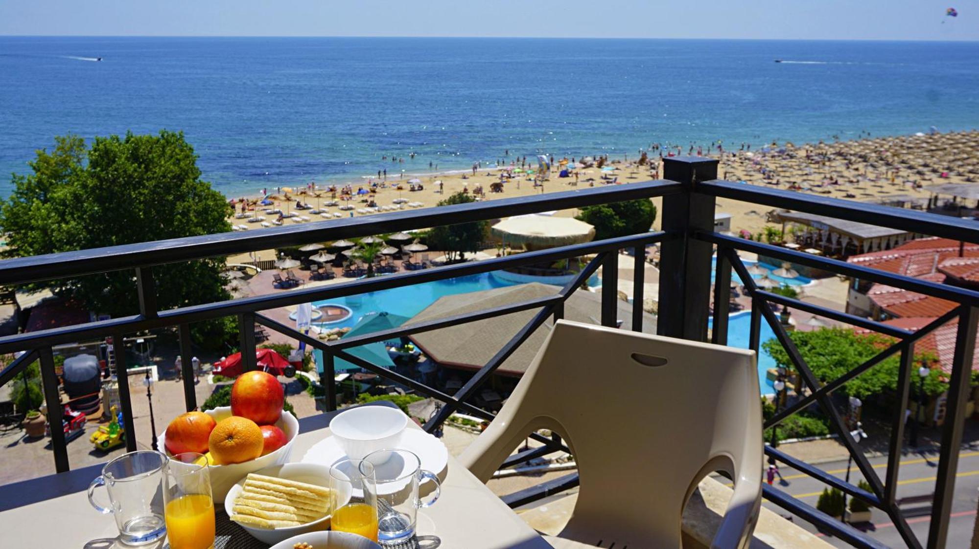Apartments Sirena First Line - Апартаменти Сирена На Първа Линия Golden Sands Esterno foto