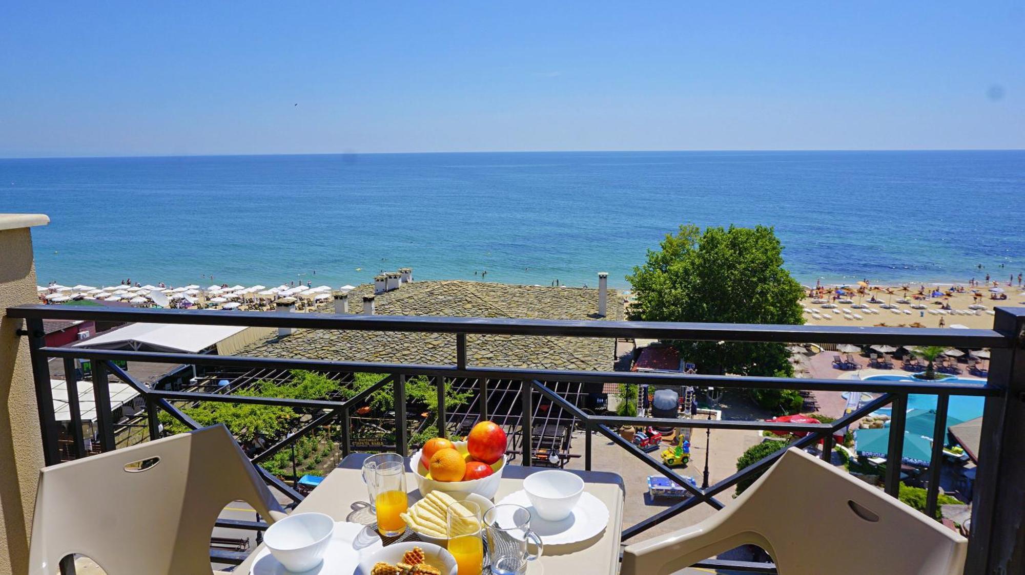 Apartments Sirena First Line - Апартаменти Сирена На Първа Линия Golden Sands Esterno foto