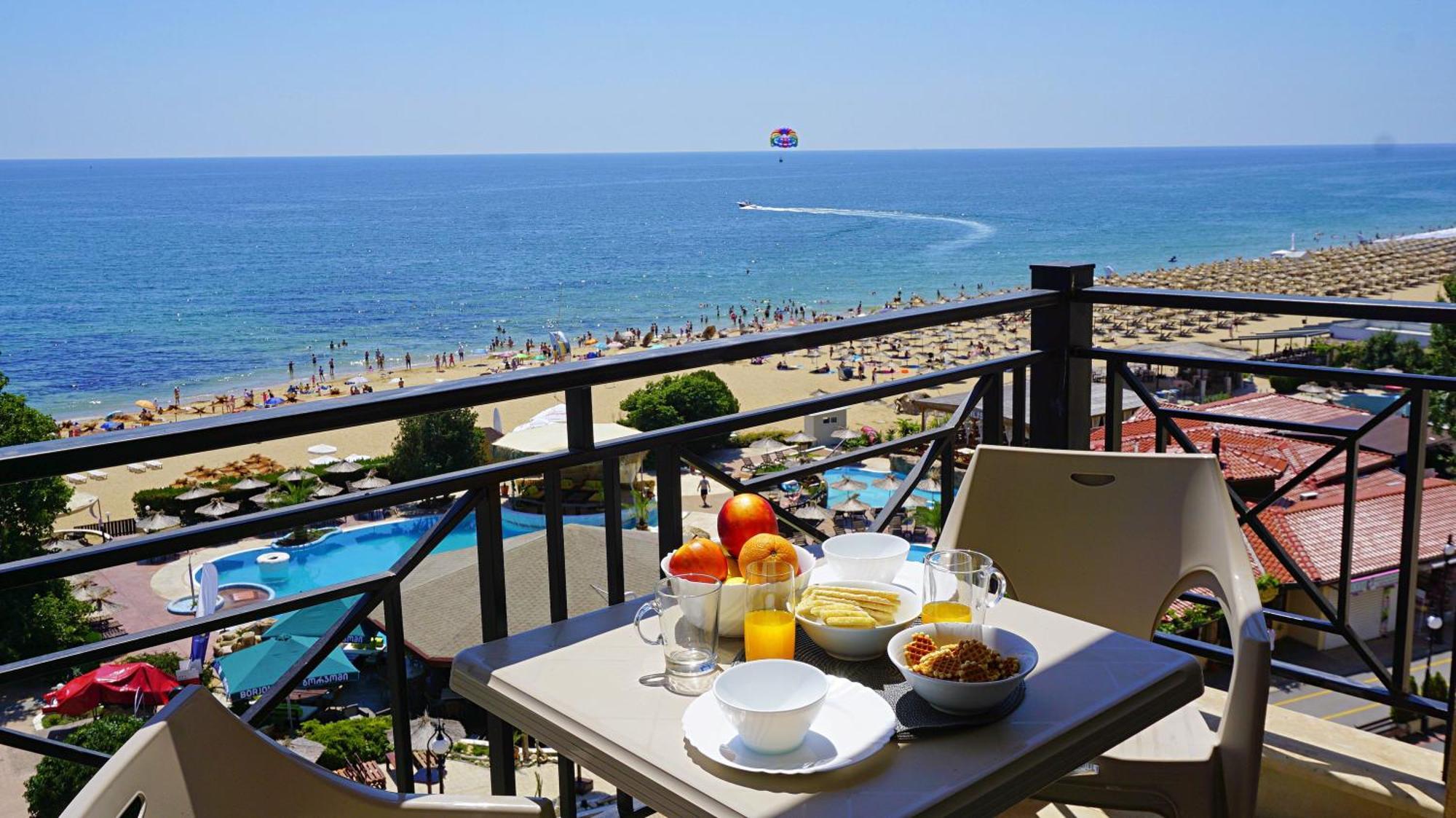 Apartments Sirena First Line - Апартаменти Сирена На Първа Линия Golden Sands Esterno foto