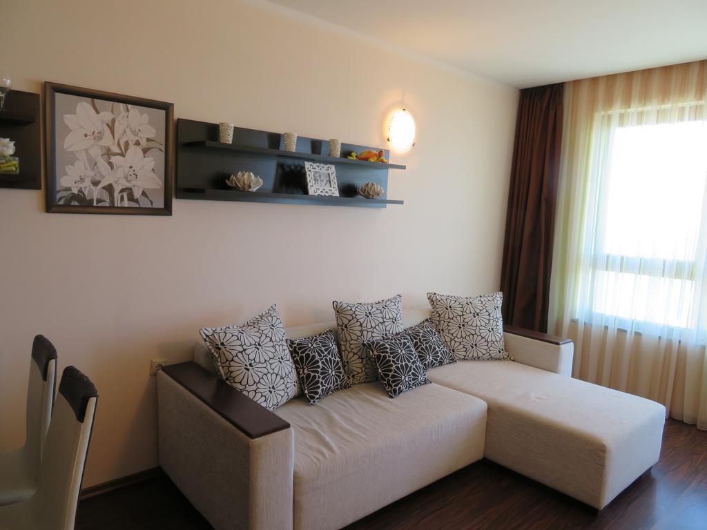 Apartments Sirena First Line - Апартаменти Сирена На Първа Линия Golden Sands Esterno foto