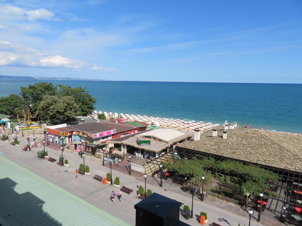 Apartments Sirena First Line - Апартаменти Сирена На Първа Линия Golden Sands Esterno foto