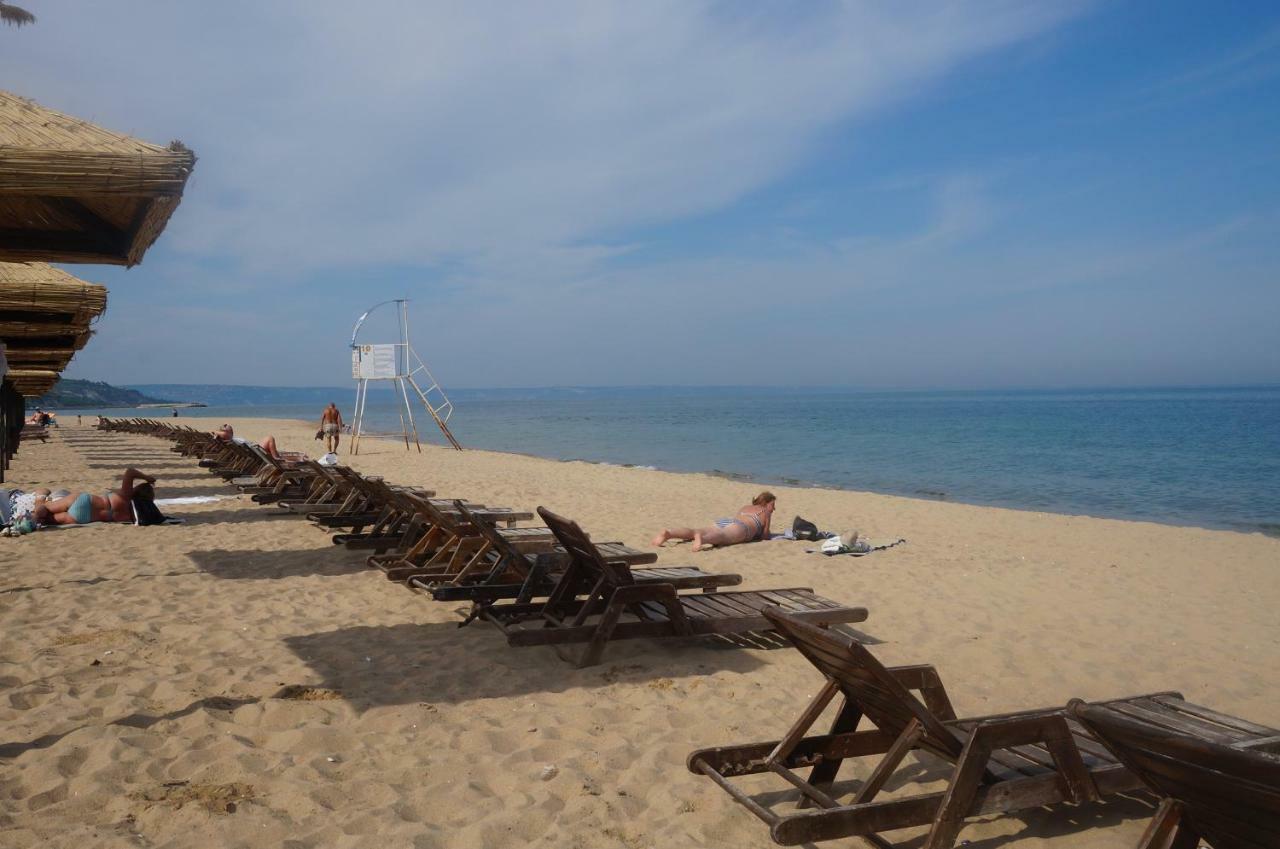 Apartments Sirena First Line - Апартаменти Сирена На Първа Линия Golden Sands Esterno foto